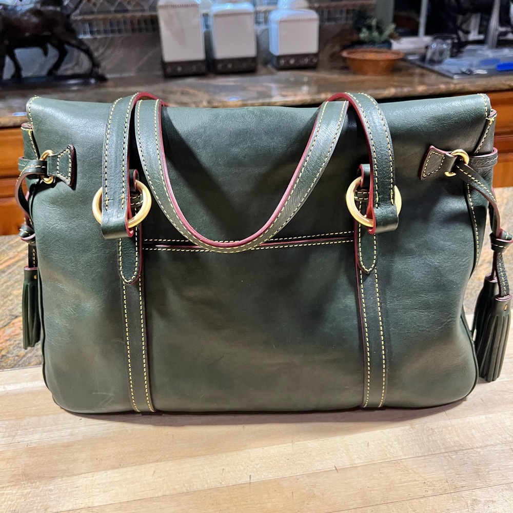 Dooney and Bourke Large Flap Pocket Shoulder Tote Satchel Beautiful Dark Green - Picture 2 of 11